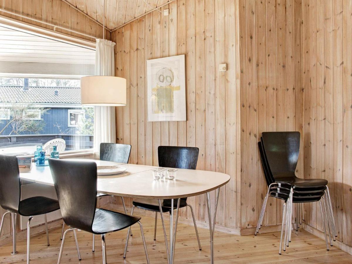 8 Person Holiday Home In Nex Snogebæk Eksteriør bilde